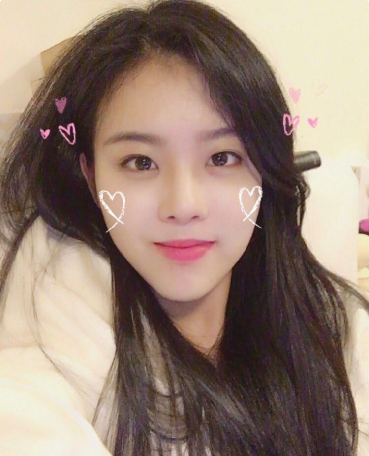 Gặp gỡ anh em ruột của các thành viên BlackPink Jisoo xinh đẹp nhưng vẫn bị xem là xấu nhất nhà  - image 2