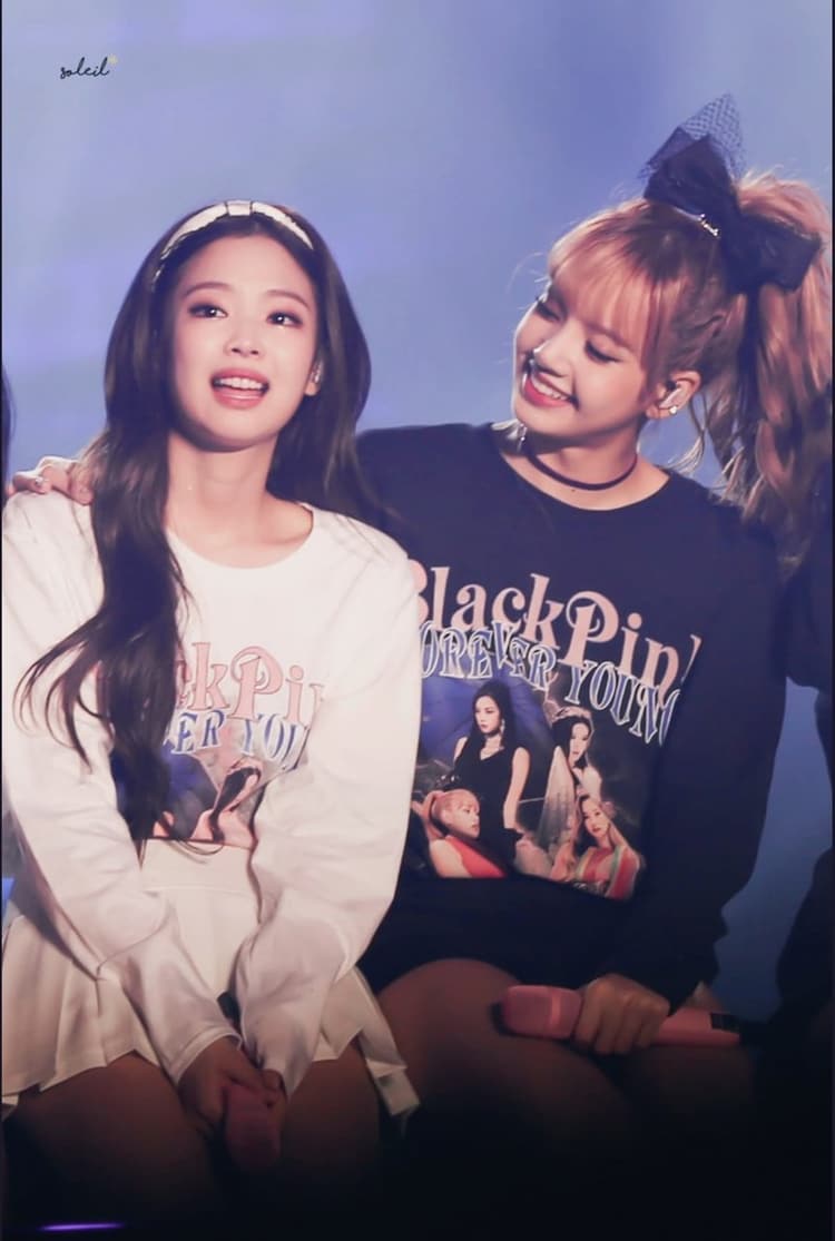 Gặp gỡ anh em ruột của các thành viên BlackPink Jisoo xinh đẹp nhưng vẫn bị xem là xấu nhất nhà - image 1