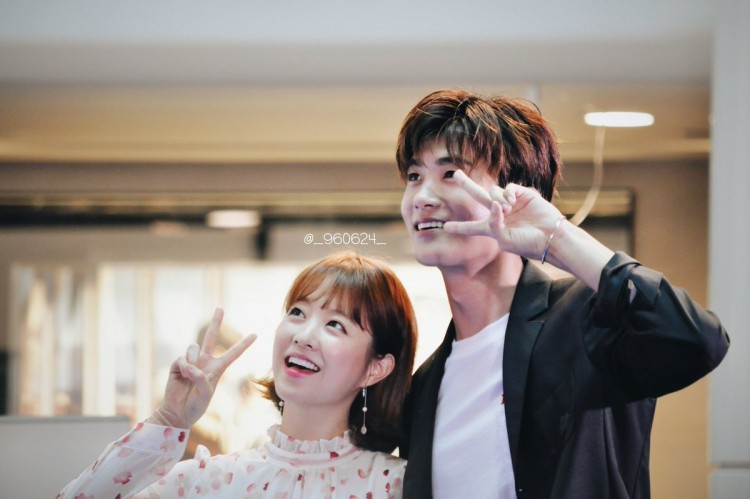 Khi fan Kpop bất chấp đúng sai đẩy thuyền cặp công khai đu đưa cặp thì chỉ là tình đồng chí - image 7