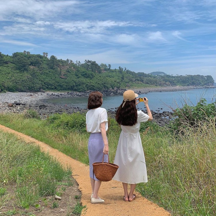 Cách chinh phục váy và giày đế bằng - công thức quốc dân cho những cô nàng lười biếng - image 10