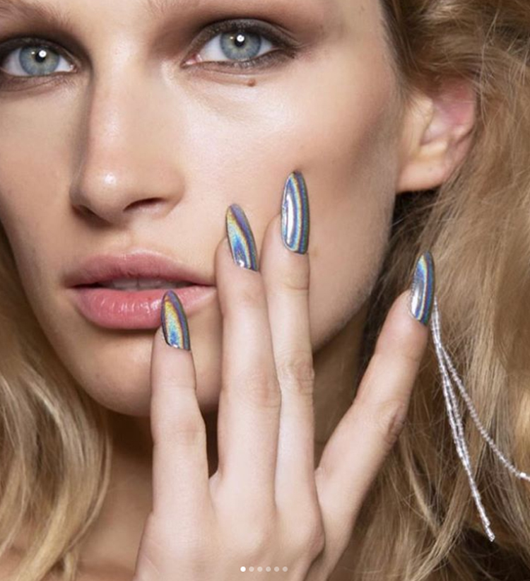 Rò rỉ 12 mẫu nail là trend của mùa xuân năm 2020  - image 31