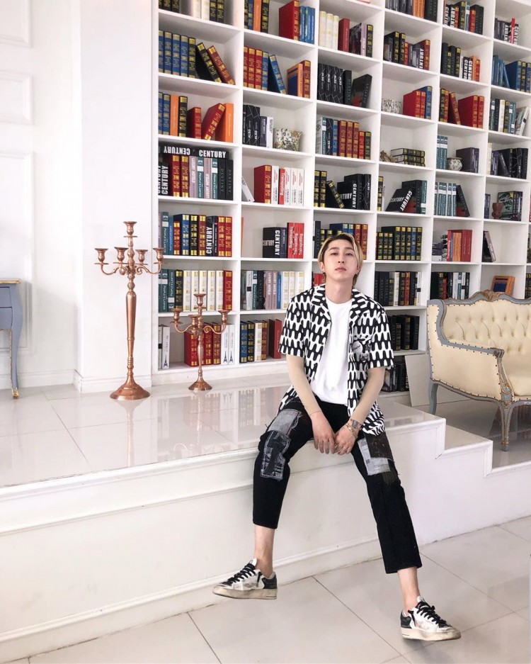5 công ty giải trí nổi tiếng vì đôi tay phá hoại tự mình đào tạo rồi  tự mình hủy hoại gà nhà - image 2