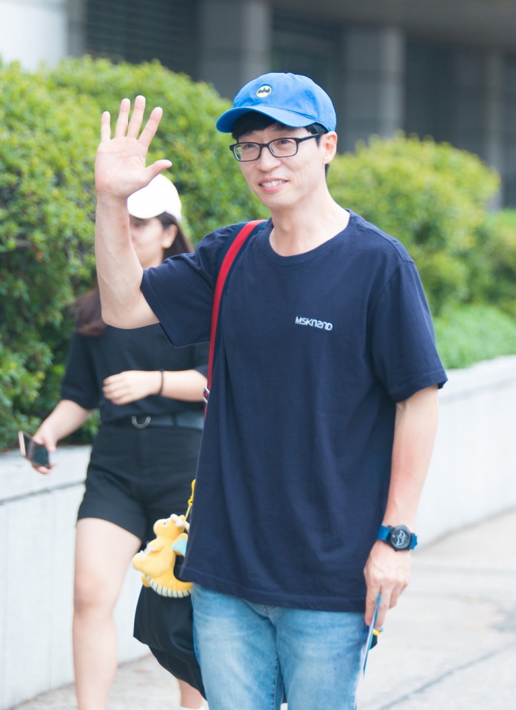 MC quốc dân Yoo Jae Suk bị dân tình buộc tội là kẻ quấy rối tình dục  - image 1