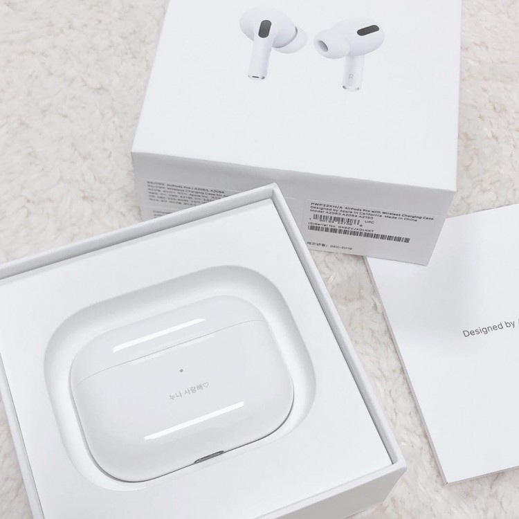 Chanyeol EXO làm fan cười ẻ vào đêm Noel tặng chị gái Airpods của Apple mà đòi in chữ SAMSUNG  - image 2