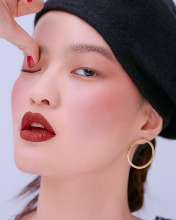 Makeup với 3 tông son đỏ sau đây đảm bảo đầu năm may mắn cuối năm phát tài phát lộc liền  - image 5