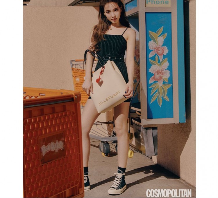 nayeon - image 3