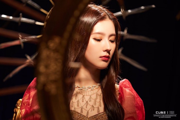 Thành viên hụt BlackPink - Miyeon được khen xinh hơn cả Suzy lẫn Irene - image 1