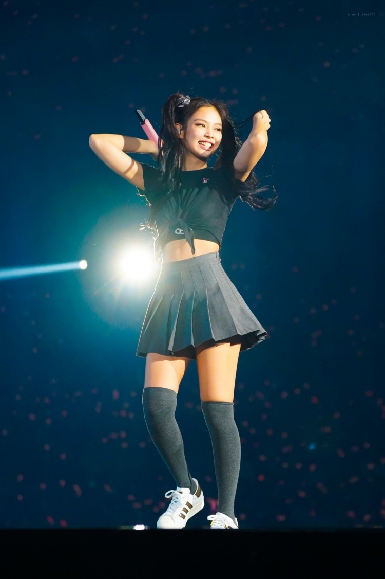 Nhìn ảnh cam thường của JennieBLACKPINK để biết mà stan - image 15